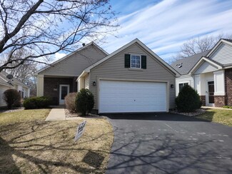 114 Lakeview Rd E, Chanhassen, MN 55317