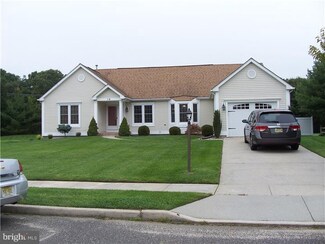 18 Bacon St, Clayton, NJ 08312