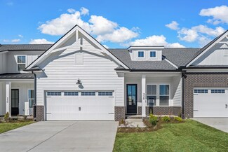 460 Buckwood Ave W, Thompsons Station, TN 37179