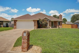 1115 W Verna Ln, Nixa, MO 65714
