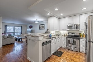 175 Cottage St Unit 507, Chelsea, MA 02150