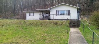 152 Liberty St, Salem, WV 26426