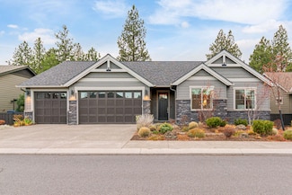 3127 NW Hidden Ridge Dr, Bend, OR 97703