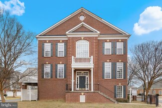 10543 School St, Fairfax, VA 22030