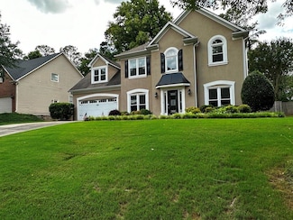 11640 Vista Forest Dr, Alpharetta, GA 30005