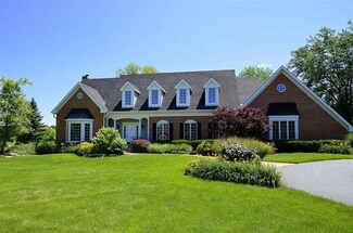 5N147 Grey Barn Rd, Saint Charles, IL 60175