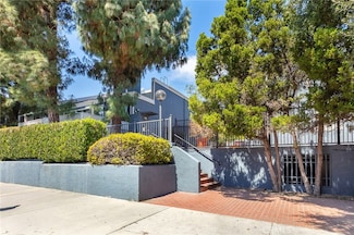 17711 Margate St Unit 108, Encino, CA 91316