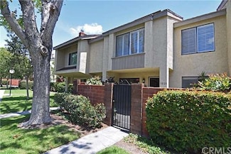 1009 W Lamark Ln, Anaheim, CA 92802