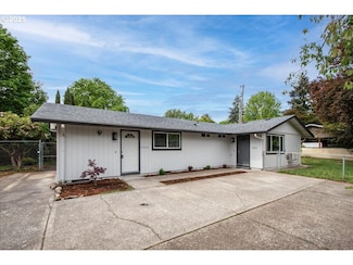 3208 NE 44th St, Vancouver, WA 98663
