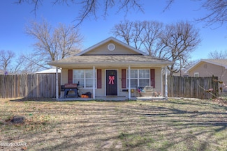 209 S Saint Charles Ave, Joplin, MO 64801