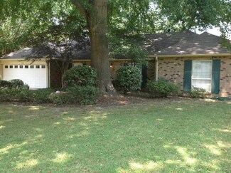 7094 Blue Grass Ln, Germantown, TN 38138