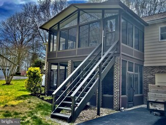 6390 Dant Dr, Owings, MD 20736