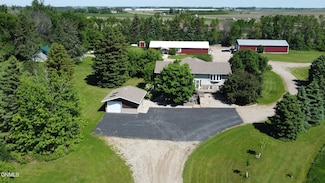 8175 31st St SE, Jamestown, ND 58401