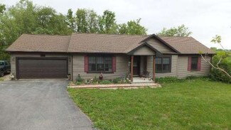 2725 W Pond Rd, Leaf River, IL 61047
