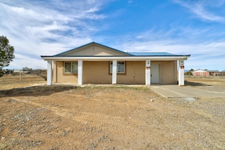 1 Night St, Edgewood, NM 87015