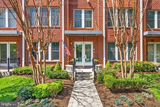 1418 N Rhodes St Unit B105, Arlington, VA 22209