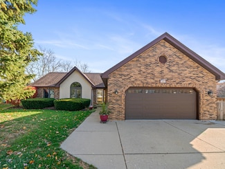 304 Sanders Ct, Yorkville, IL 60560