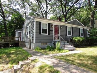 73 Lakeside Dr, Shrewsbury, MA 01545