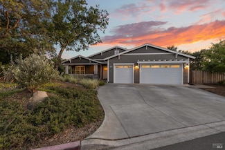 3393 Lake Park Ct, Santa Rosa, CA 95403