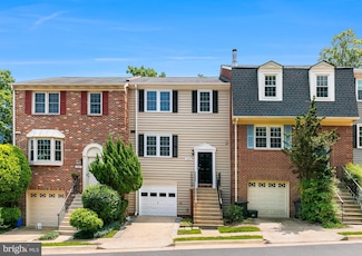 8589 Raglan Rd, Vienna, VA 22182