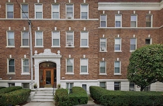 8 Ransom Rd Unit 17, Brighton, MA 02135