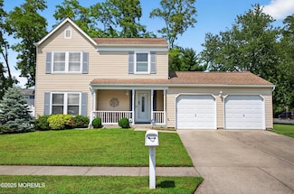 2 Plymouth Dr, Howell, NJ 07731