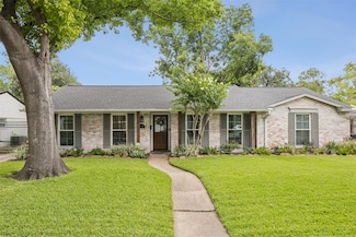 10622 Wickersham Ln, Houston, TX 77042