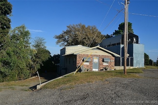 5999 E 109th St N, Wagoner, OK 74467