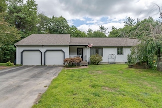 14 Levesque Ln, Mont Vernon, NH 03057