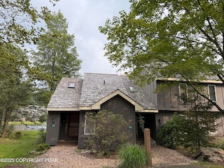 120 Snow Ridge Cir, Blakeslee, PA 18610