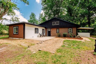 831 Locust Corner Rd, Cincinnati, OH 45245