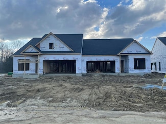 5689 White Pine Ln, Fairfield Township, OH 45013