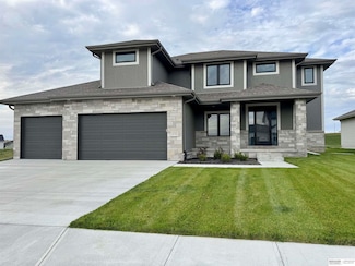 21722 Parkview Dr, Gretna, NE 68028
