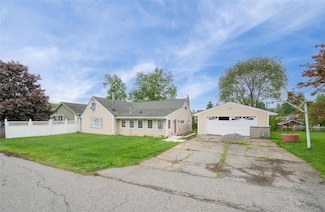 26 Clubhouse Dr, Carmel, NY 10512