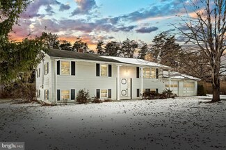 160 Wolfs Bridge Rd, Carlisle, PA 17013