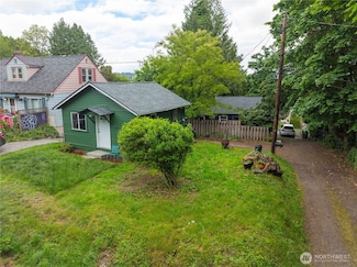 1546 N Wycoff Ave, Bremerton, WA 98312