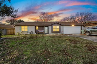 2718 Dover Dr, Sherman, TX 75092