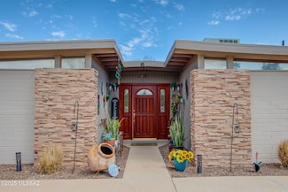 131 E Cambridge Dr, Tucson, AZ 85704