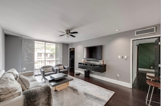 3401 Timmons Ln Unit 44, Houston, TX 77027