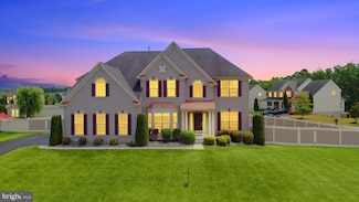 212 Luray Dr, Williamstown, NJ 08094