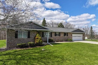 5802 Pratt Rd, Lapeer, MI 48446
