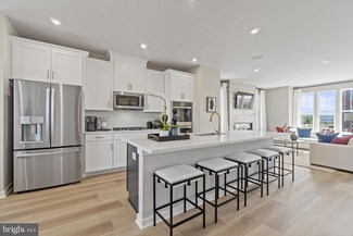 24144 Thurso Square, Sterling, VA 20166