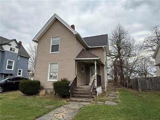 441 Adams St, Elyria, OH 44035