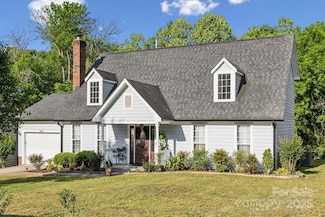 3223 Rheinwood Ct, Matthews, NC 28105