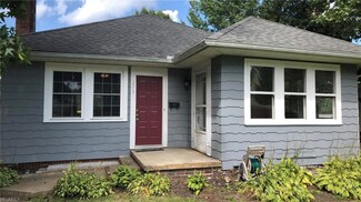 275 4th St SW, Brewster, OH 44613