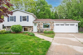 638 Glenwyth Rd, Brighton, MI 48116