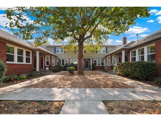 2530 NE Killingsworth St Unit 4, Portland, OR 97211