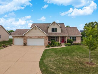 1646 Mockingbird Ln, Pontiac, IL 61764