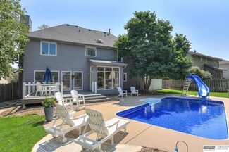 14014 Hillsborough Dr, Omaha, NE 68164