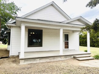 301 N Kansas Ave, Ness City, KS 67560